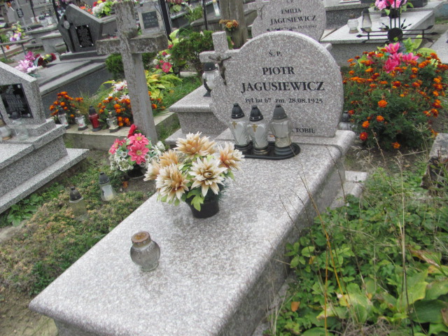 Grób Piotr  Jagusiewicz 